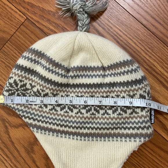 Mukluks woman’s snow bunny faux fur helmet knit hat and arm warmer sleeves 3pc - Picture 9 of 13